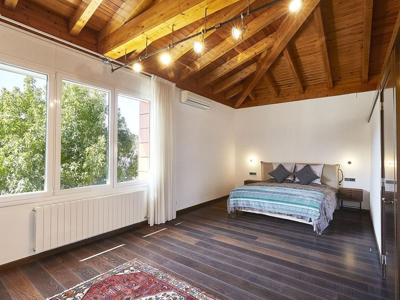 Эксклюзивный дом с садом и бассейном в Кан-Трабаль, рядом с гольф-клубом Сант-Кугат. Фото:  26