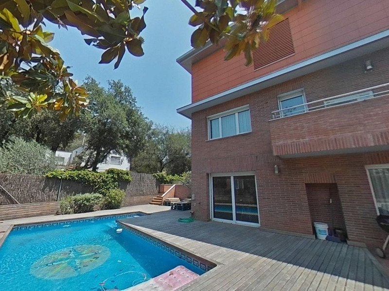 Эксклюзивный дом с садом и бассейном в Кан-Трабаль, рядом с гольф-клубом Сант-Кугат. Фото:  29