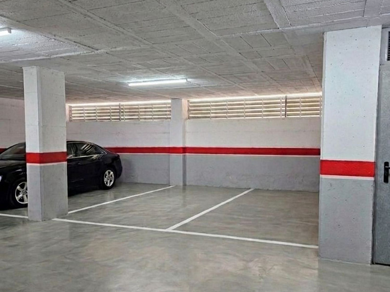 Cветлый двухуровневый апартамент в Pineda de Mar с большими террасами. Фото:  6