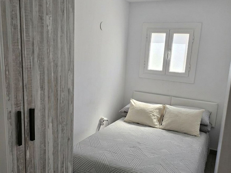 Cветлый двухуровневый апартамент в Pineda de Mar с большими террасами. Фото:  17