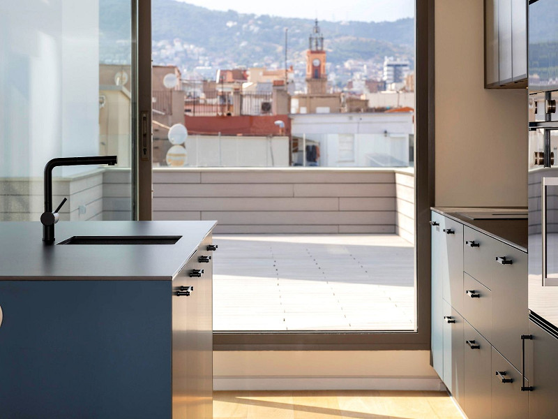 Эксклюзивная квартира в новостройке в районе Эшампле, Барселона. Фото:  14