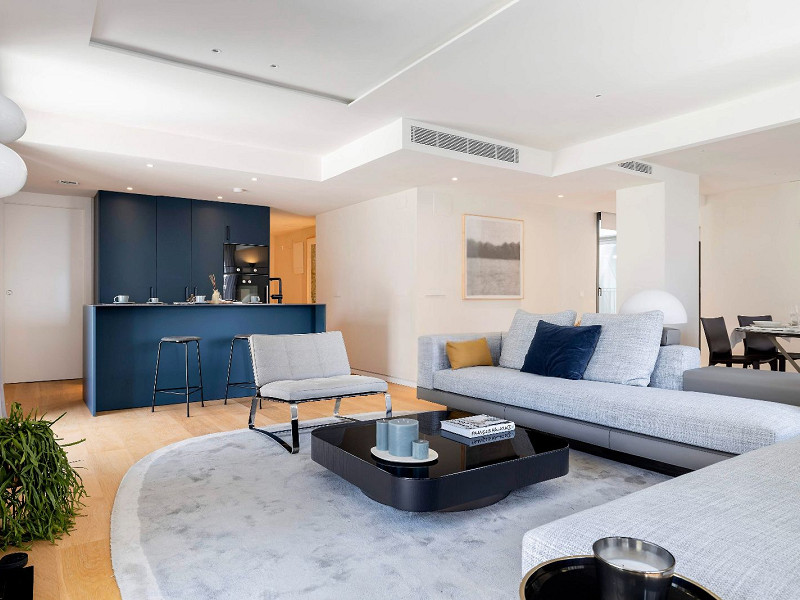 Эксклюзивный пентхаус в новостройке в районе Эшампле, Барселона. Фото:  7