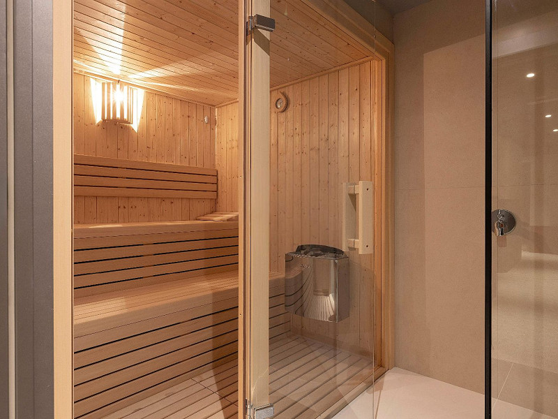 Эксклюзивный пентхаус в новостройке в районе Эшампле, Барселона. Фото:  22