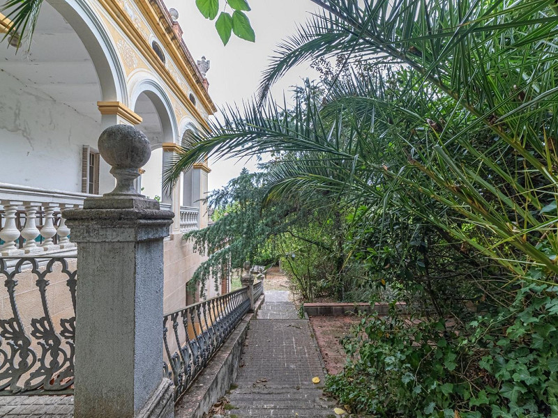 Эксклюзивная историческая вилла в Кальдес-де-Малавелья, Жирона, Коста-Брава. Фото:  46