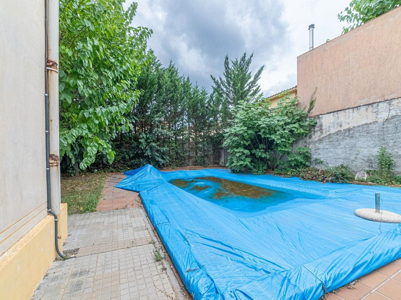 Эксклюзивная историческая вилла в Кальдес-де-Малавелья, Жирона, Коста-Брава. Фото:  48