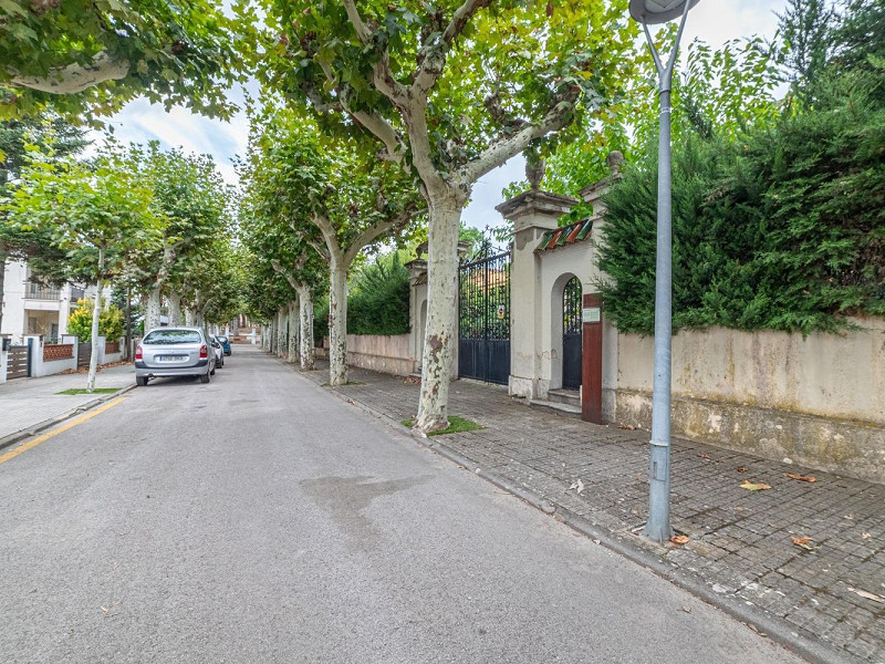 Эксклюзивная историческая вилла в Кальдес-де-Малавелья, Жирона, Коста-Брава. Фото:  61