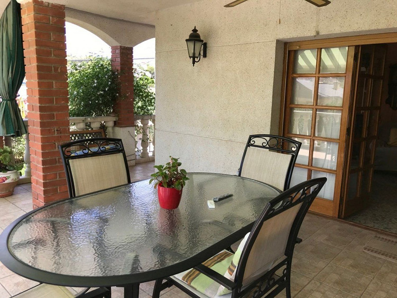 Светлый дом с садом и бассейном в Сегур-де-Калафель, Коста-Дорада. Фото:  9