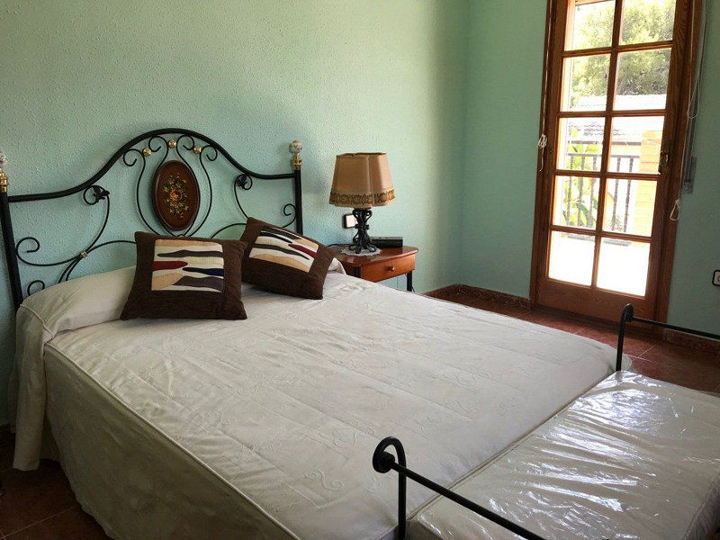 Светлый дом с садом и бассейном в Сегур-де-Калафель, Коста-Дорада. Фото:  23