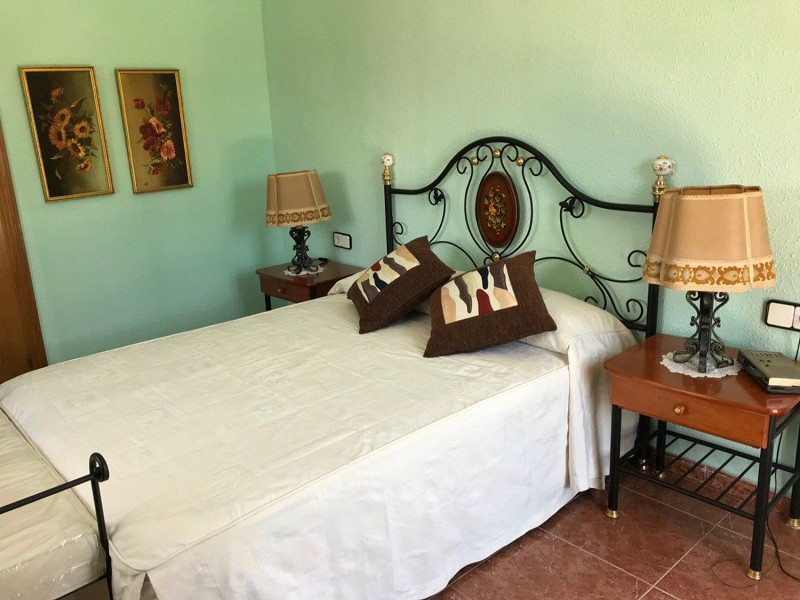 Светлый дом с садом и бассейном в Сегур-де-Калафель, Коста-Дорада. Фото:  24