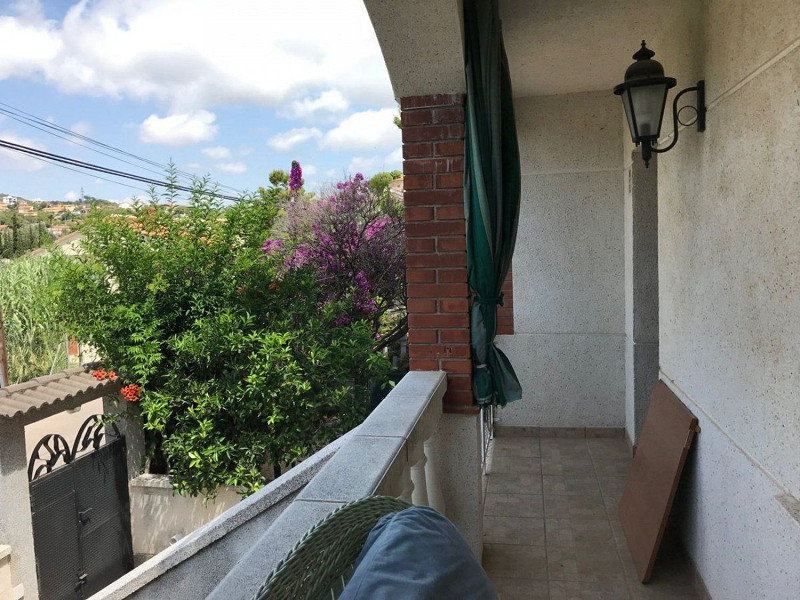 Светлый дом с садом и бассейном в Сегур-де-Калафель, Коста-Дорада. Фото:  30