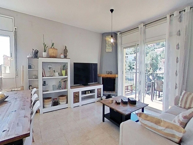 Угловой таунхаус с бассейном и видом на море в Сегур-де-Калафель. Фото:  6