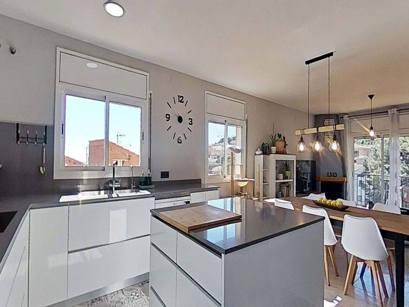 Угловой таунхаус с бассейном и видом на море в Сегур-де-Калафель. Фото:  12