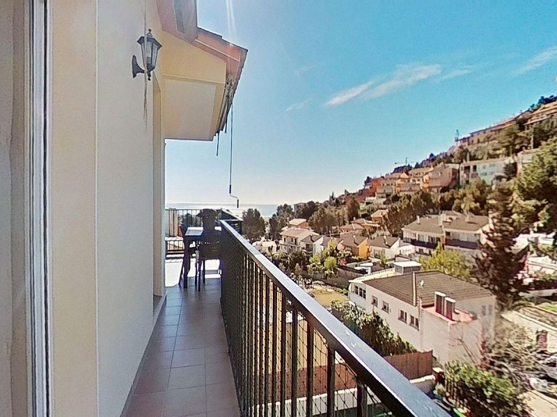 Угловой таунхаус с бассейном и видом на море в Сегур-де-Калафель. Фото:  21