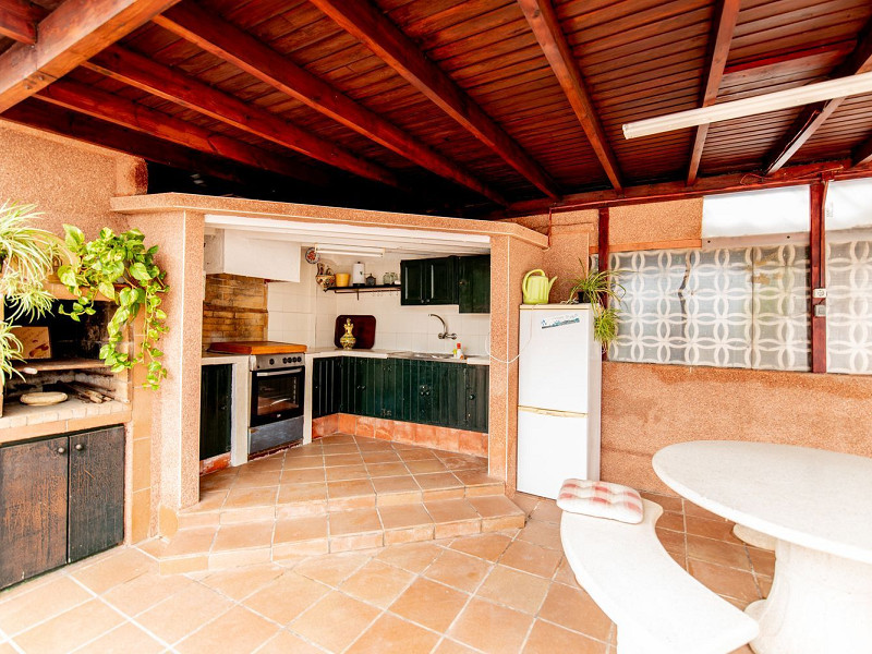 Отдельный дом с бассейном и гостевым апартаментом в Мас-Мель, Калафель. Фото:  11