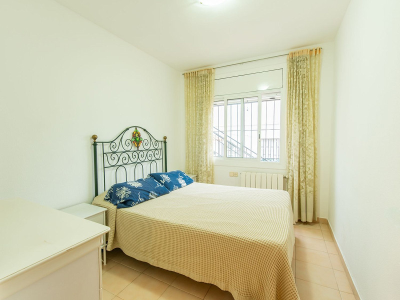 Отдельный дом с бассейном и гостевым апартаментом в Мас-Мель, Калафель. Фото:  21