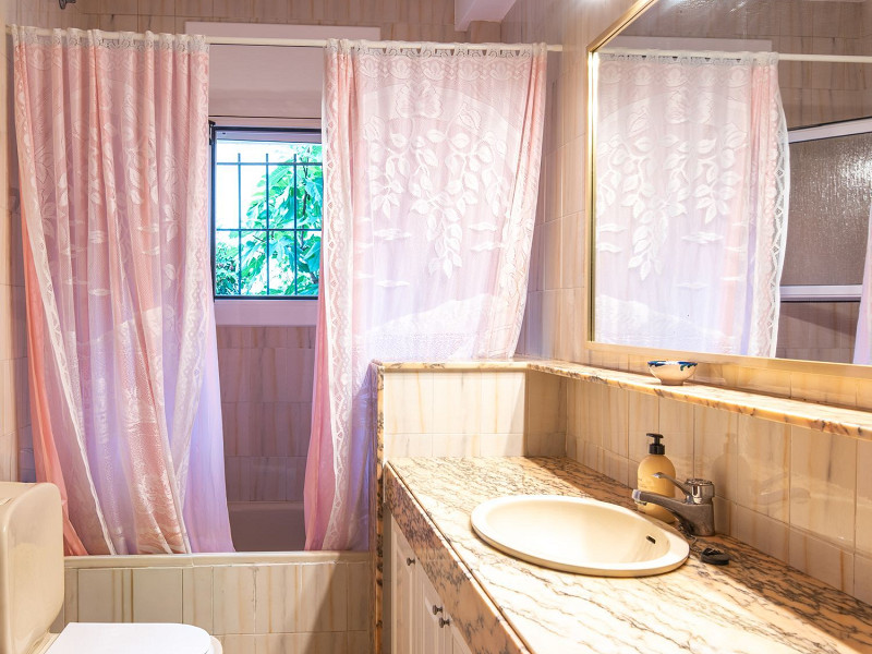 Отдельный дом с бассейном и гостевым апартаментом в Мас-Мель, Калафель. Фото:  25