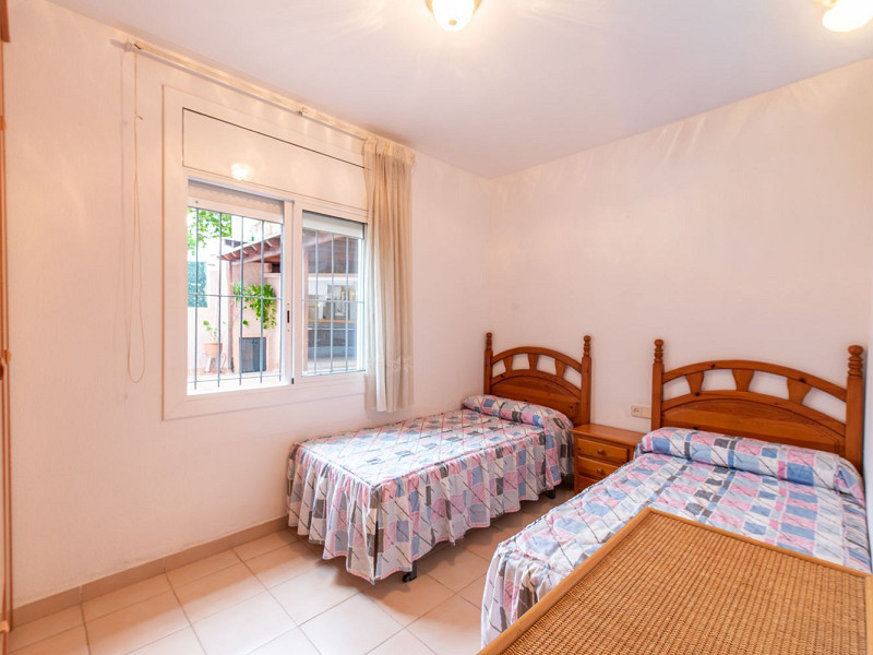 Отдельный дом с бассейном и гостевым апартаментом в Мас-Мель, Калафель. Фото:  27