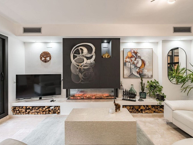 Современный таунхаус после ремонта в Ситжесе. Фото:  8