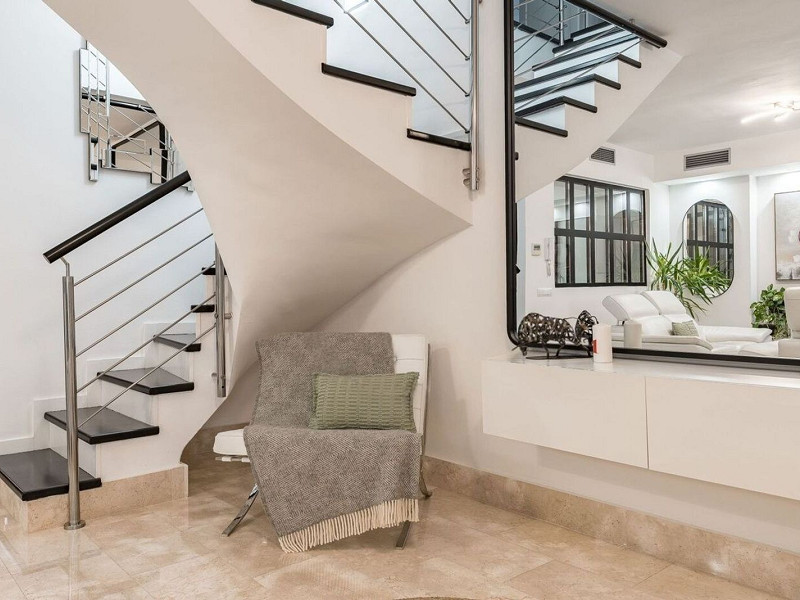 Современный таунхаус после ремонта в Ситжесе. Фото:  18