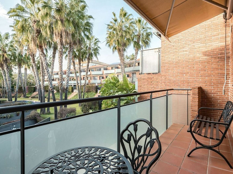 Современный таунхаус после ремонта в Ситжесе. Фото:  34