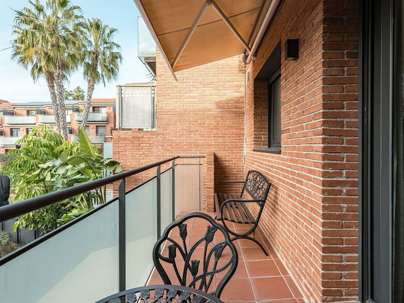 Современный таунхаус после ремонта в Ситжесе. Фото:  41