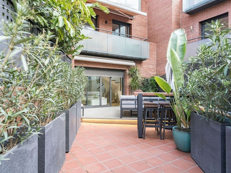 Современный таунхаус после ремонта в Ситжесе. Фото:  57