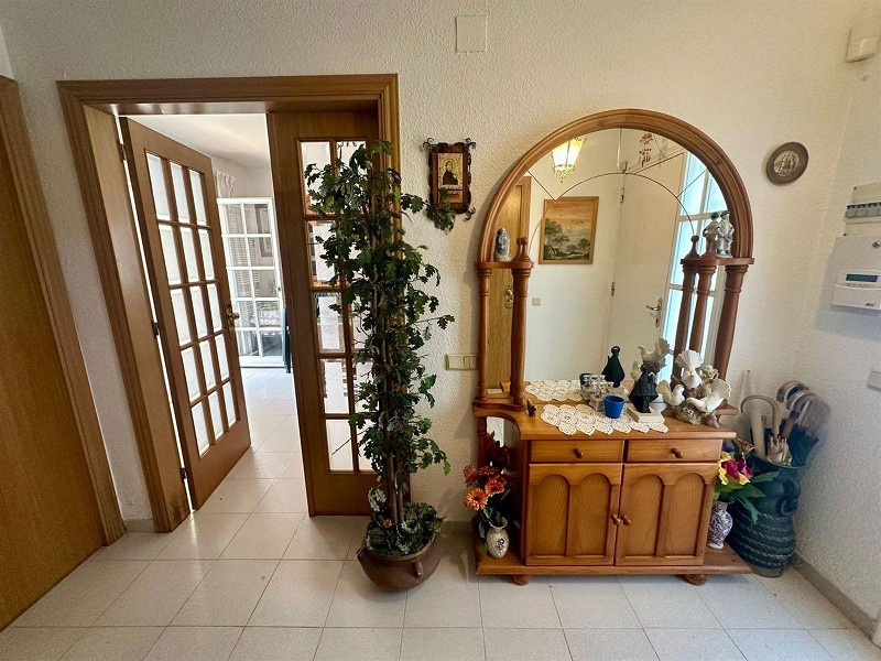 Светлая и уютная вилла в Эльс-Массос-де-Кома-Руга. Фото:  17