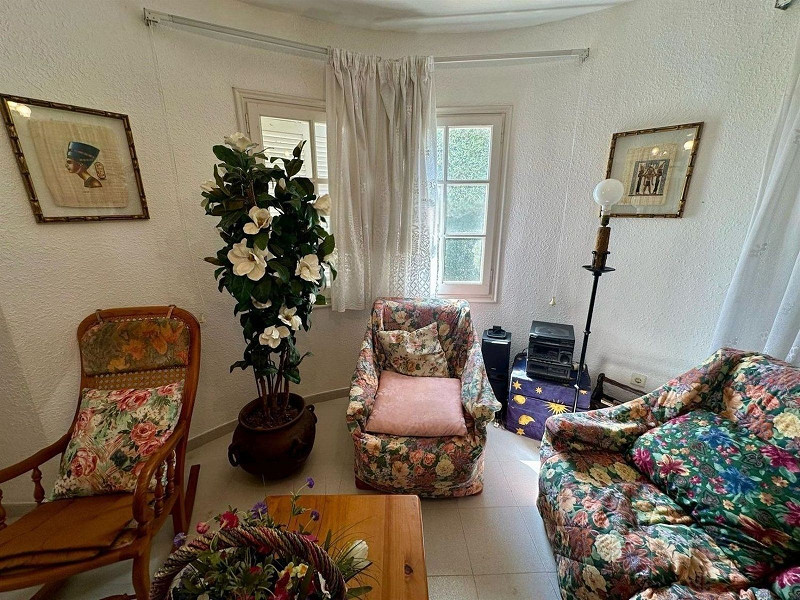 Светлая и уютная вилла в Эльс-Массос-де-Кома-Руга. Фото:  27