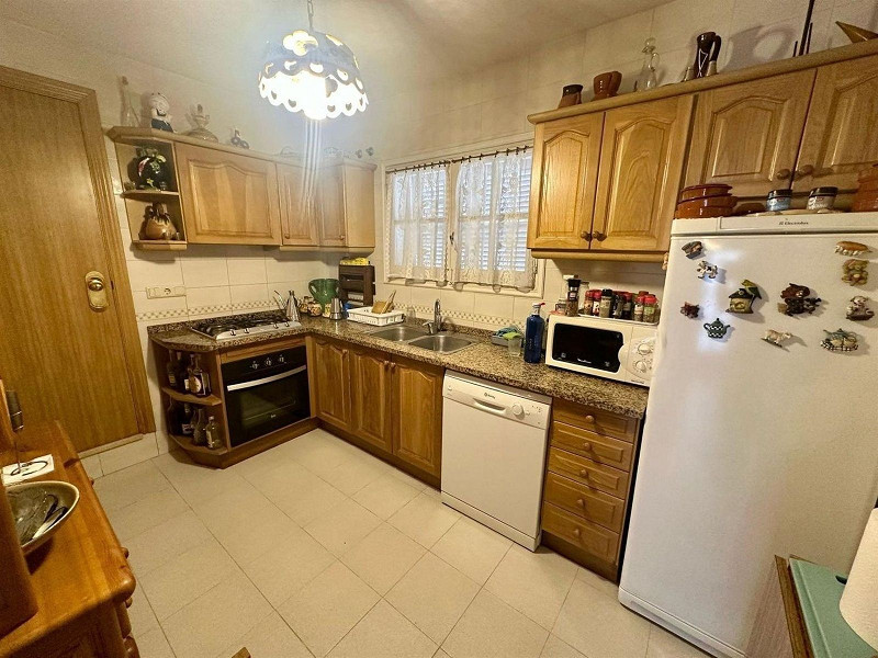 Светлая и уютная вилла в Эльс-Массос-де-Кома-Руга. Фото:  34