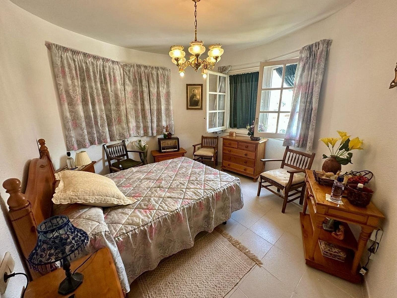 Светлая и уютная вилла в Эльс-Массос-де-Кома-Руга. Фото:  50