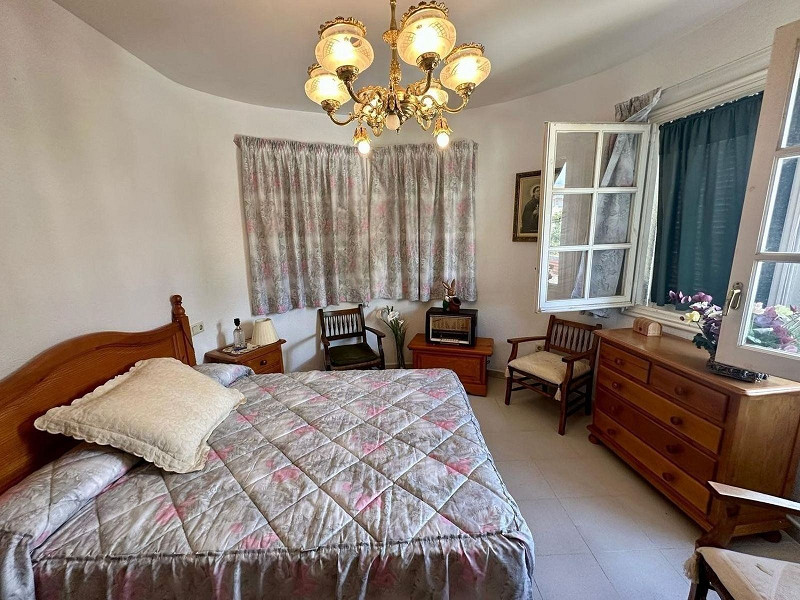 Светлая и уютная вилла в Эльс-Массос-де-Кома-Руга. Фото:  51