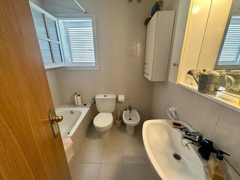 Светлая и уютная вилла в Эльс-Массос-де-Кома-Руга. Фото:  54