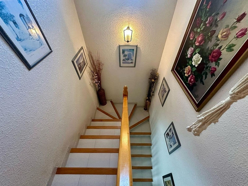 Светлая и уютная вилла в Эльс-Массос-де-Кома-Руга. Фото:  59