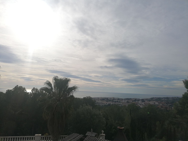 Просторный дом с видом на море в Мас-Астор, Эль-Вендрель. Фото:  2