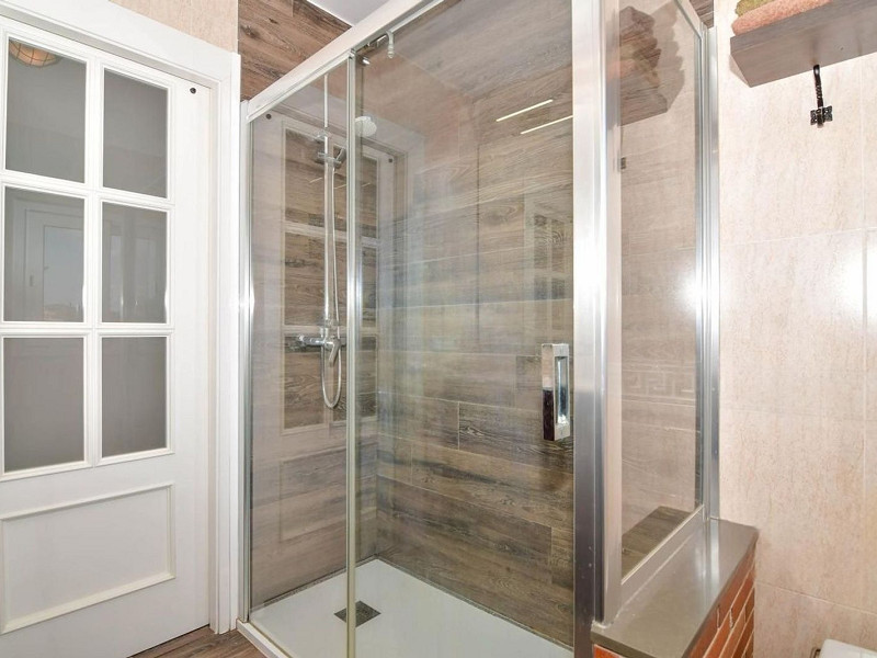 Дом с частным бассейном и видом в Эльс-Масос, Кома-Руга. Фото:  21