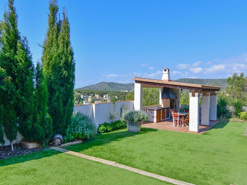 Дом с частным бассейном и видом в Эльс-Масос, Кома-Руга. Фото:  29