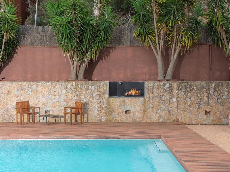 Эксклюзивная вилла с панорамным видом в Айгуаблава, Коста-Брава. Фото:  3