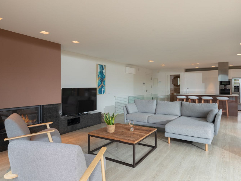 Эксклюзивная вилла с панорамным видом в Айгуаблава, Коста-Брава. Фото:  5