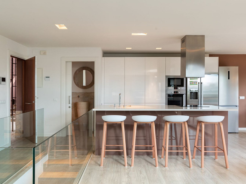 Эксклюзивная вилла с панорамным видом в Айгуаблава, Коста-Брава. Фото:  6