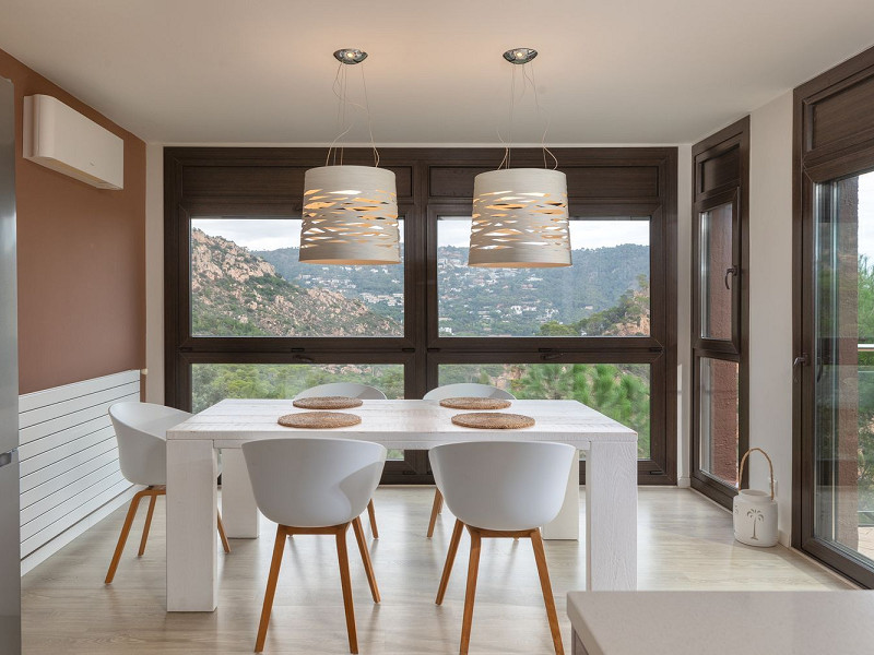 Эксклюзивная вилла с панорамным видом в Айгуаблава, Коста-Брава. Фото:  7