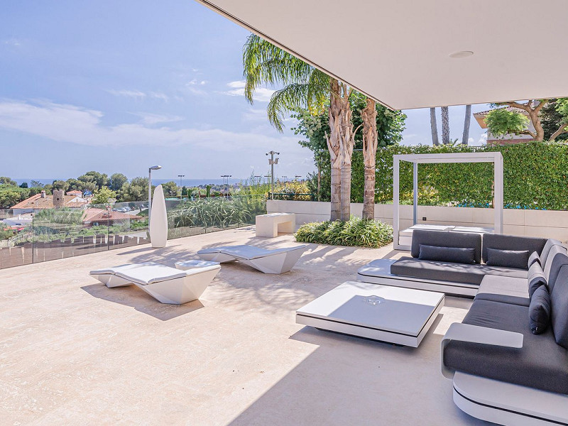 Modern Luxury Villa with Sea and Barcelona Views in Teia, Maresme. Photo:  4