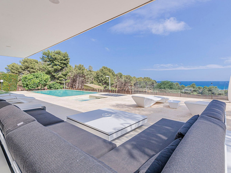 Modern Luxury Villa with Sea and Barcelona Views in Teia, Maresme. Photo:  6