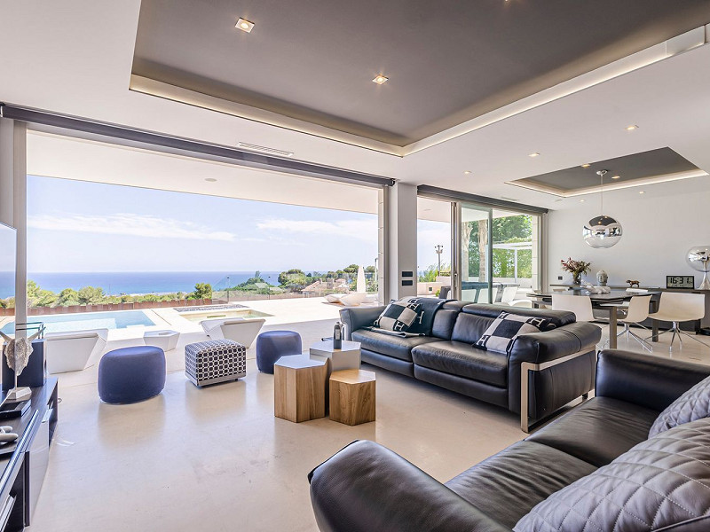 Modern Luxury Villa with Sea and Barcelona Views in Teia, Maresme. Photo:  25