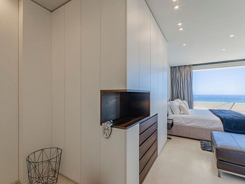 Modern Luxury Villa with Sea and Barcelona Views in Teia, Maresme. Photo:  31