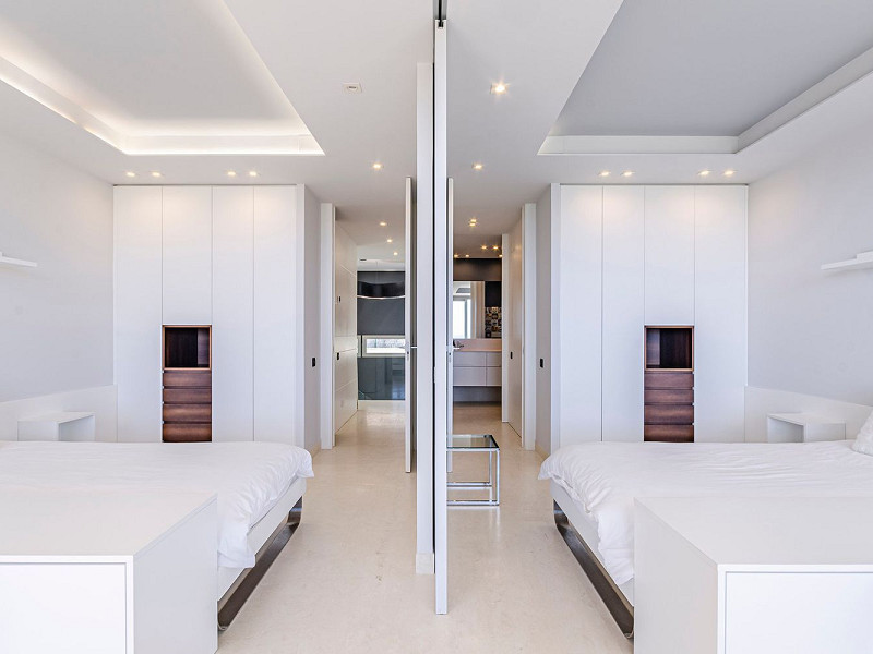 Modern Luxury Villa with Sea and Barcelona Views in Teia, Maresme. Photo:  34