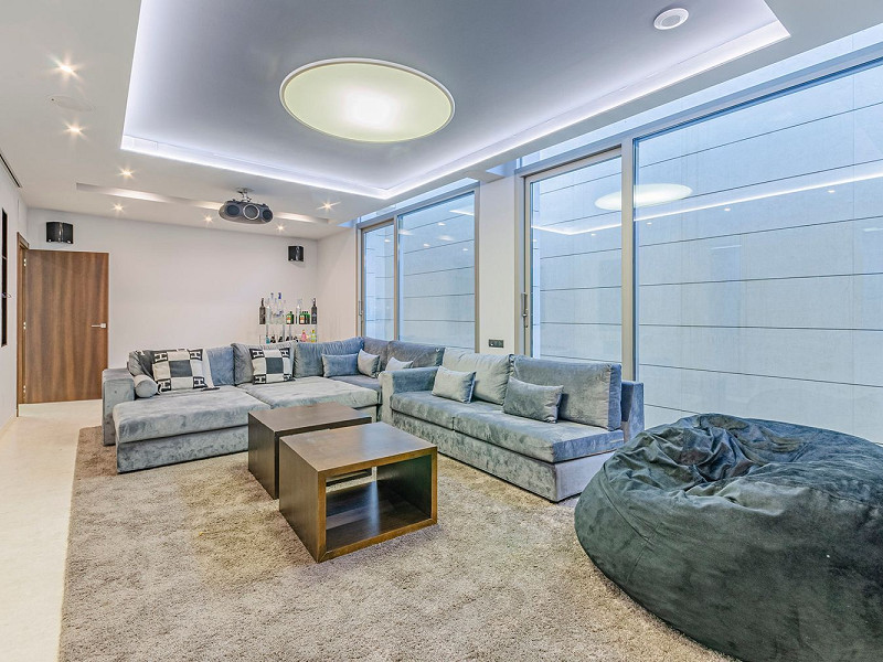 Modern Luxury Villa with Sea and Barcelona Views in Teia, Maresme. Photo:  46