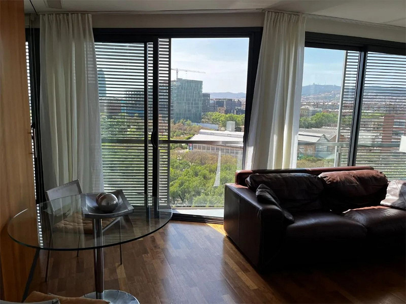 Современная квартира с видом на Parc Central del Poblenou, Барселона. Фото:  6