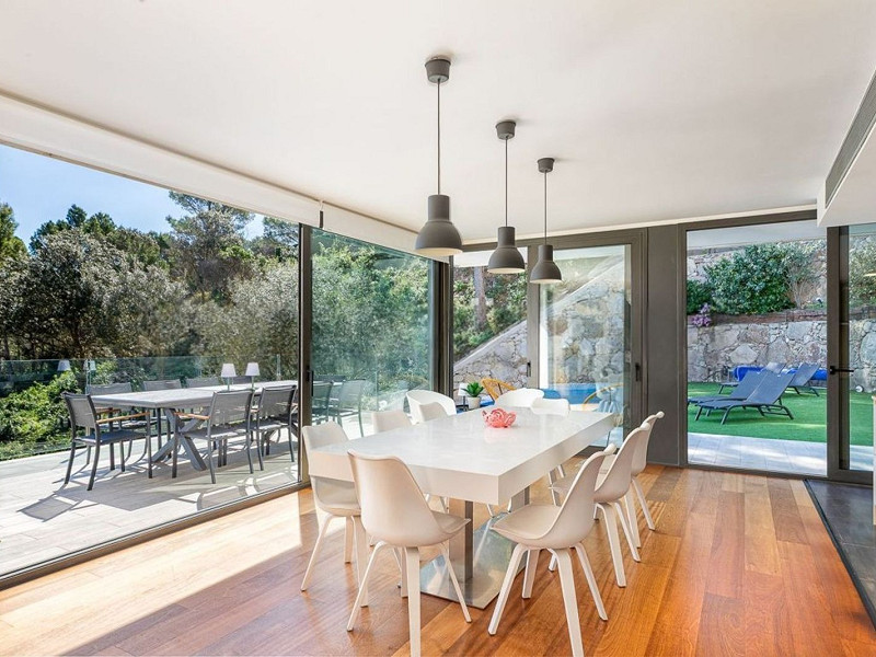 Villa exclusiva con vistas al mar en Sa Riera, Begur. Foto:  26
