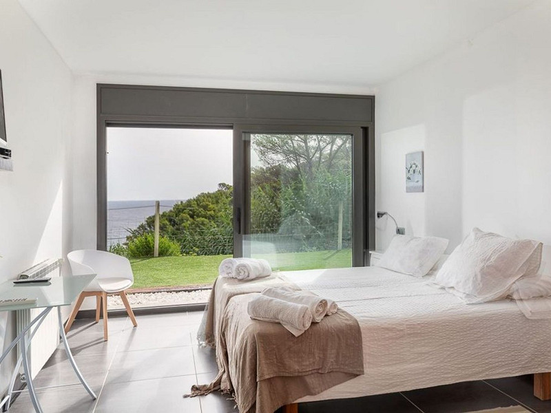 Villa exclusiva con vistas al mar en Sa Riera, Begur. Foto:  35