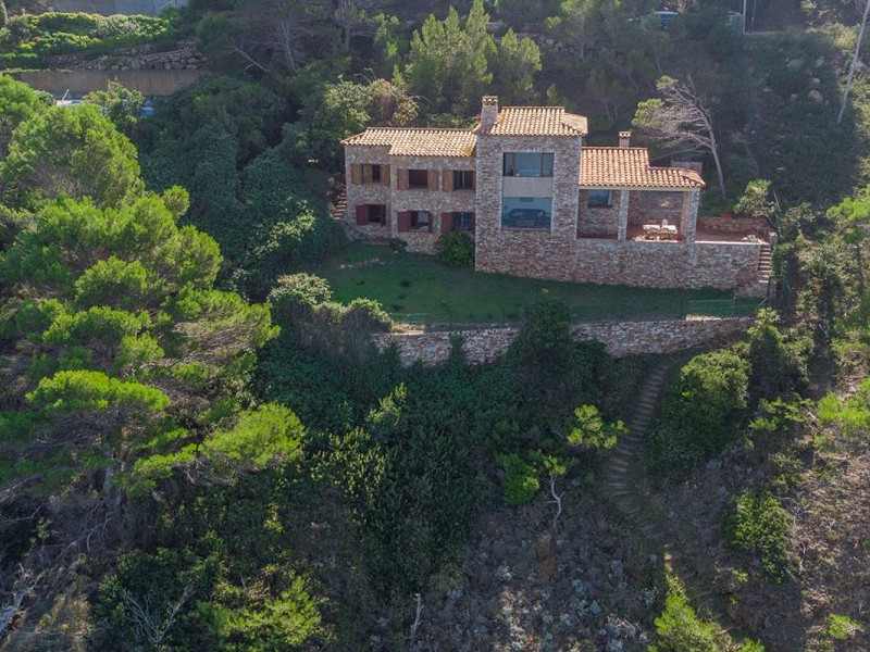 Villa exclusiva con vistas al mar en Sa Riera, Begur. Foto:  3
